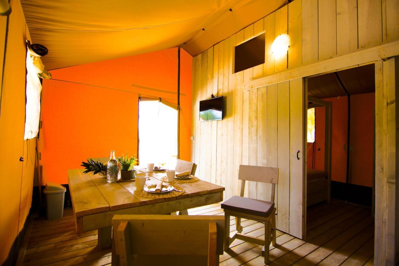 Hotel Grande Glamping Biograd Na Moru Exterior foto