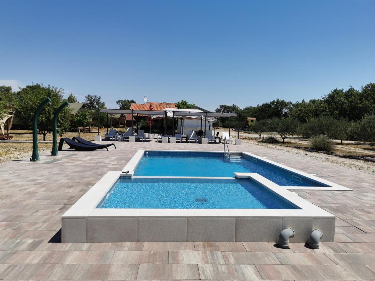 Hotel Grande Glamping Biograd Na Moru Exterior foto